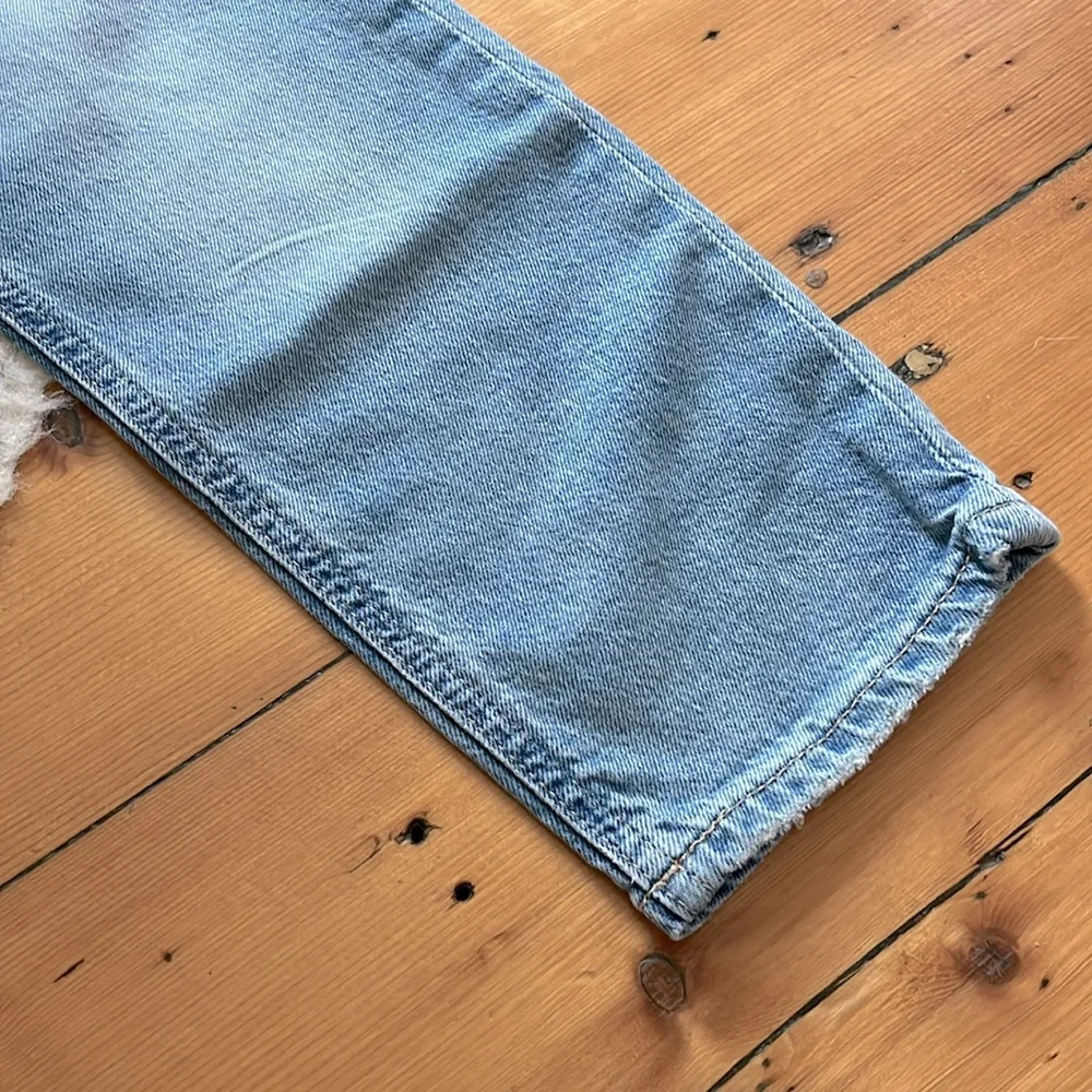 Gap Kids Girls’ High Rise '90s Light Wash Loose Jeans—5